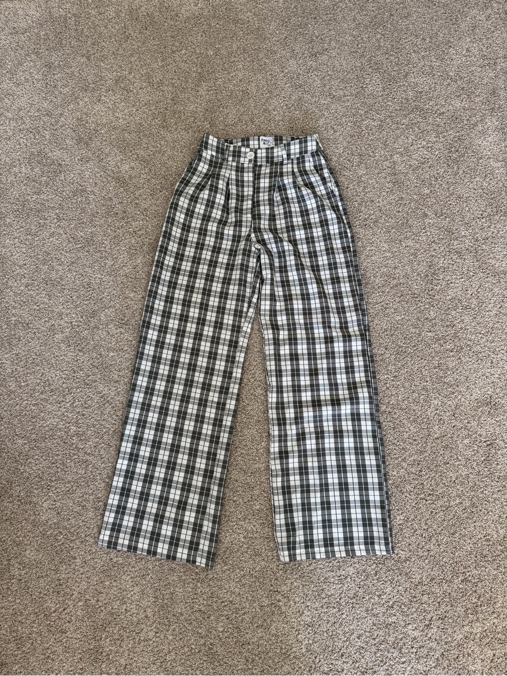 Princess Polly Women’s Plaid Straight-Leg Pants in Black and White